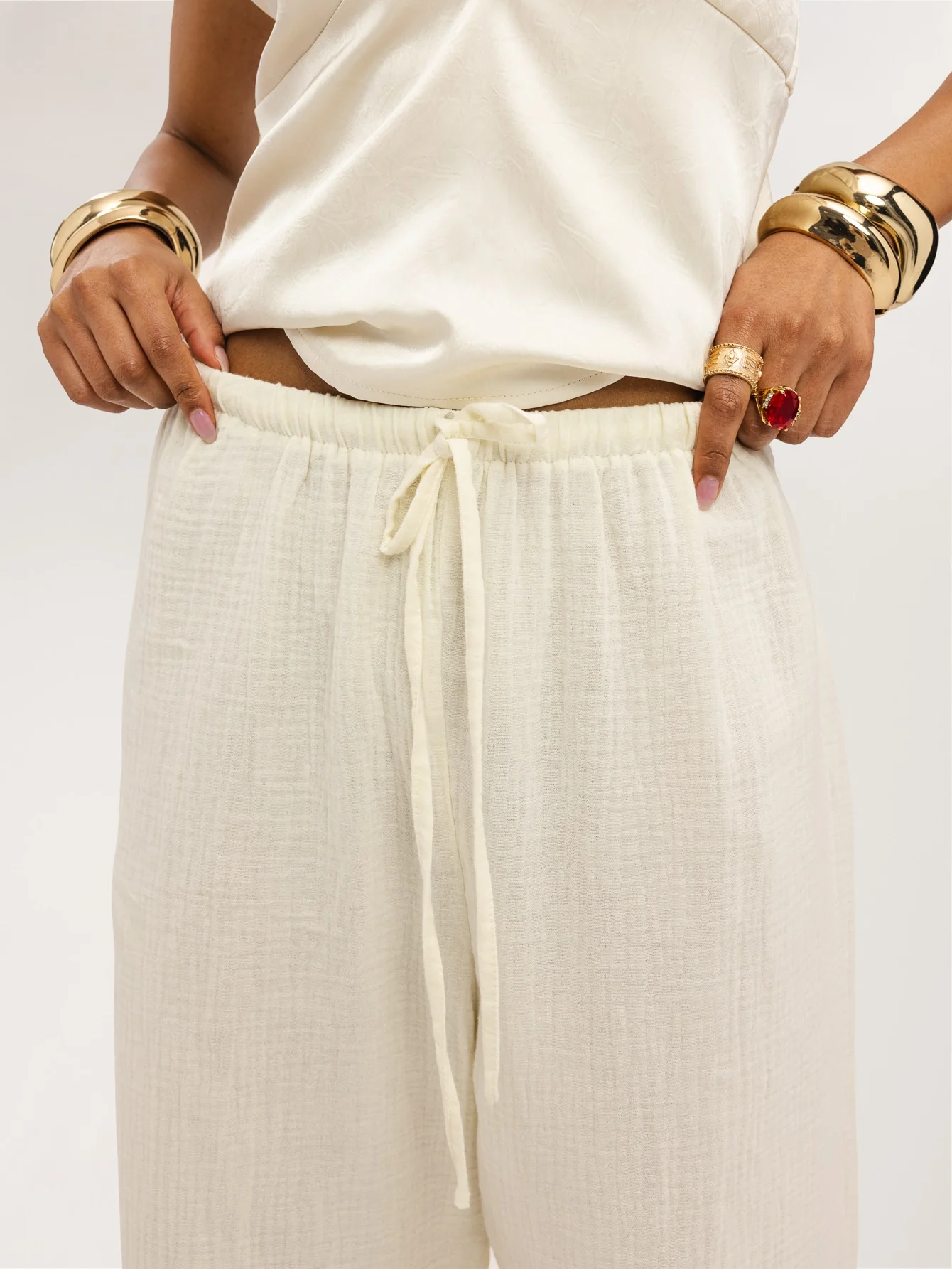 Cadera Trousers in Cream - Image 3