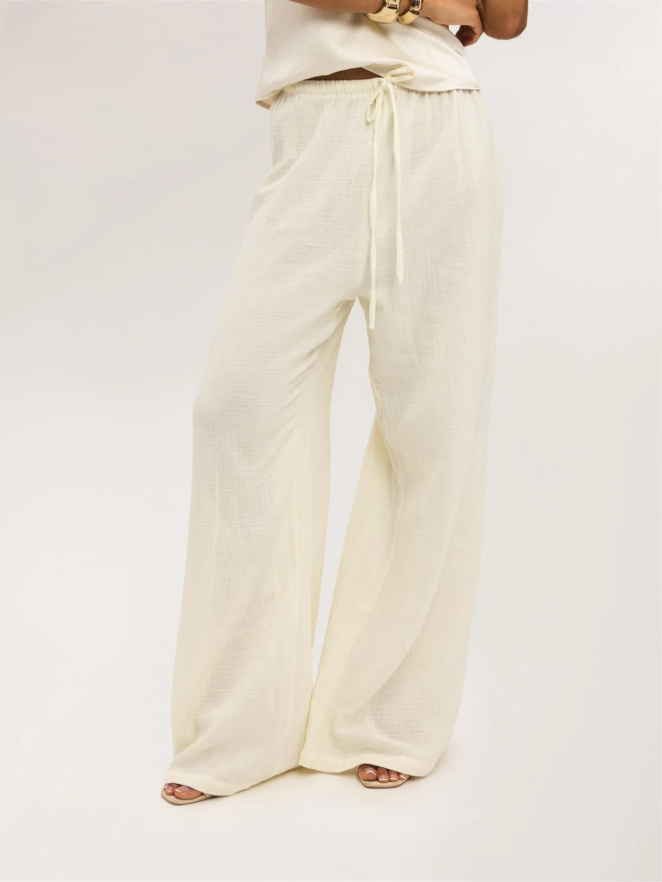 Cadera Trousers in Cream - Image 4